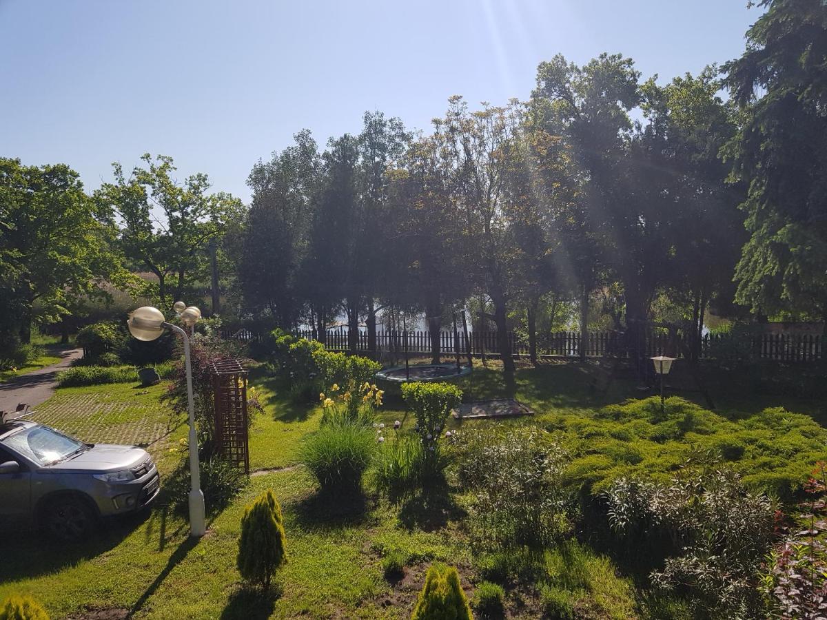 Fortuna Panzio Hotel Orosháza Buitenkant foto