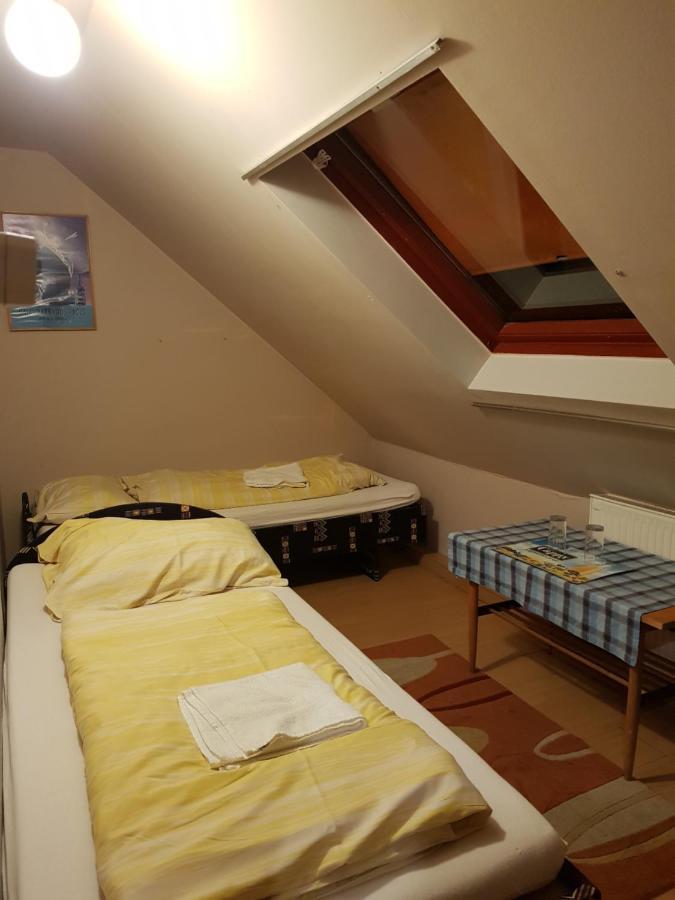 Fortuna Panzio Hotel Orosháza Buitenkant foto